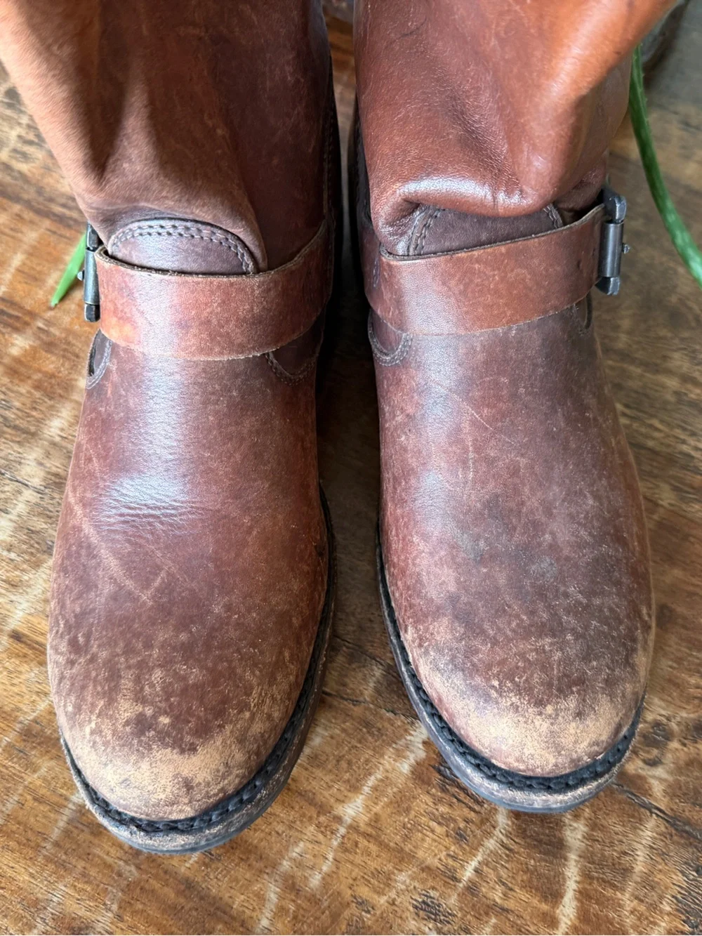 Frye Stonewashed Cognac Ombré Distressed Leather Moto Engineer Boots 8.5 - Picture 12 of 16